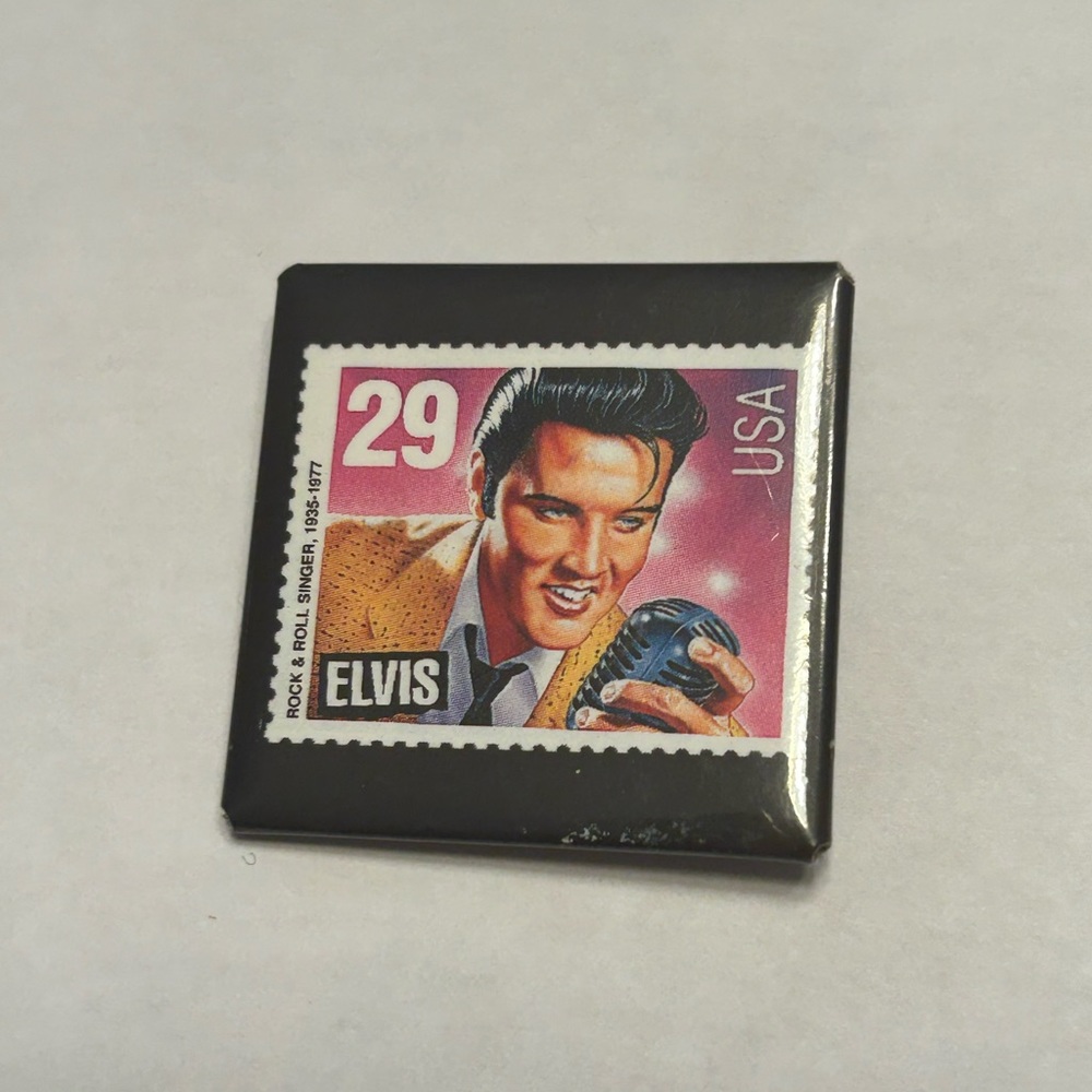 VINTAGE 1993 ELVIS PRESLEY USPS COMMEMORATIVE 29 CENT STAMP LAPEL PIN